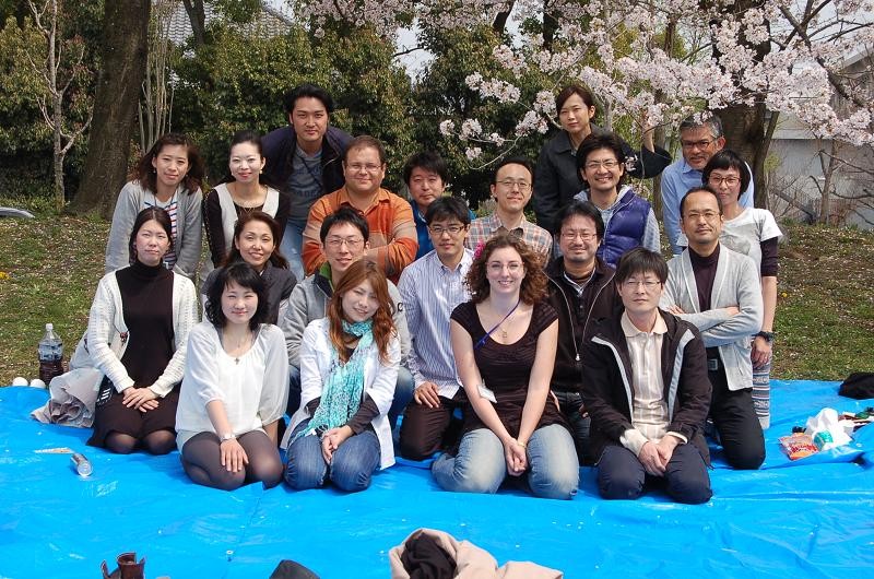 2011 - Kyoto - Kamo River bank - Toguchida Lab. members